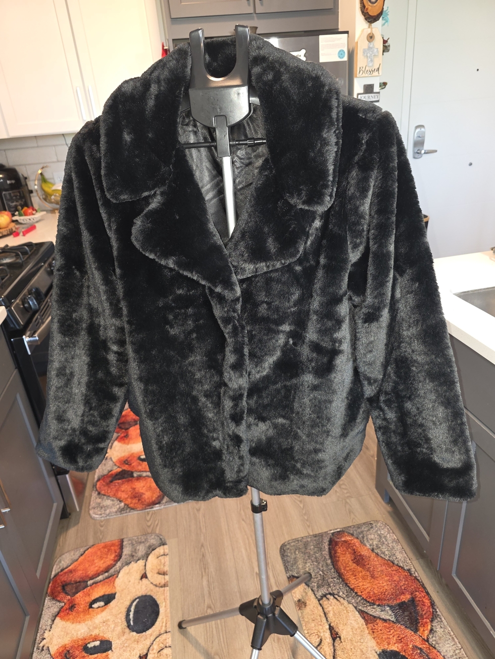 Time and Tru Black Faux Fur Teddy Jacket - Picture 3 of 8